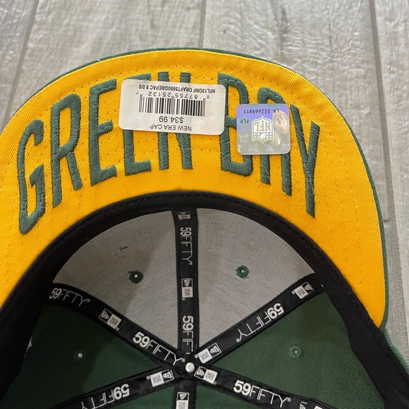Green Bay packers hat - Picture 2 of 3